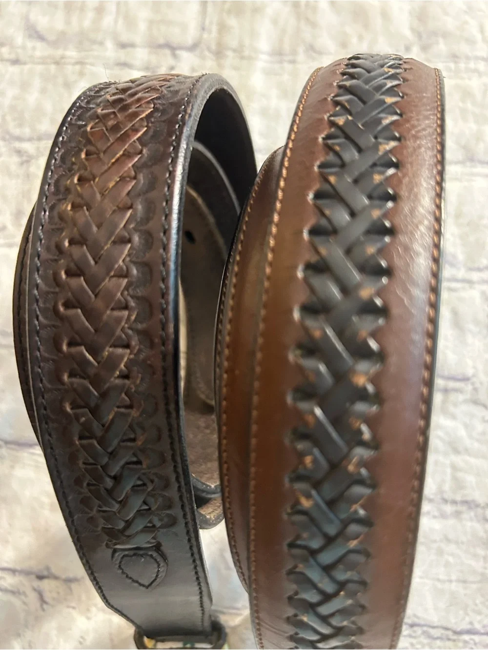 COLUMBIA REVERSIBLE BRAIDED DETAIL LEATHER 38 BELT & WESTERN LEATHER BRAIDED BEL